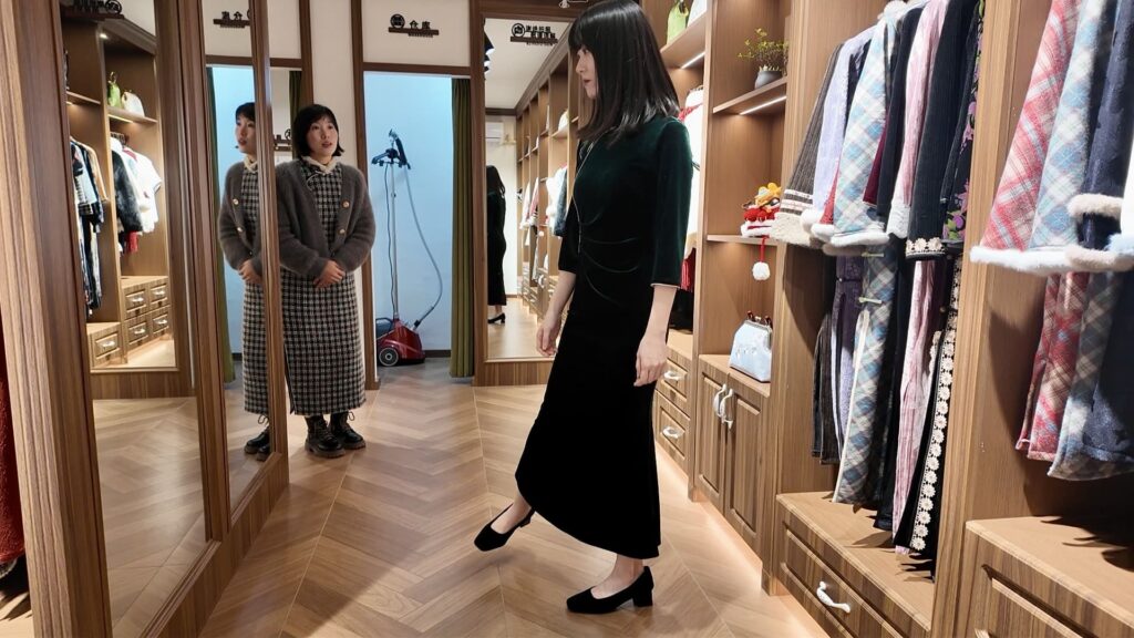 街子古鎮でチャイナドレスの試着