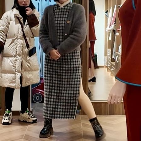 店員さんのチャイナドレスコーデ
